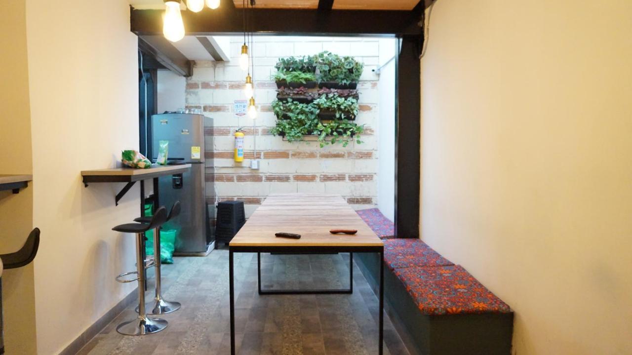 Nativo Hostel Medellin Bagian luar foto