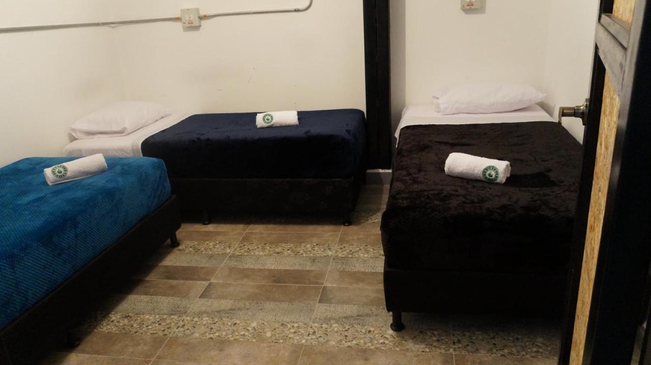 Nativo Hostel Medellin Bagian luar foto