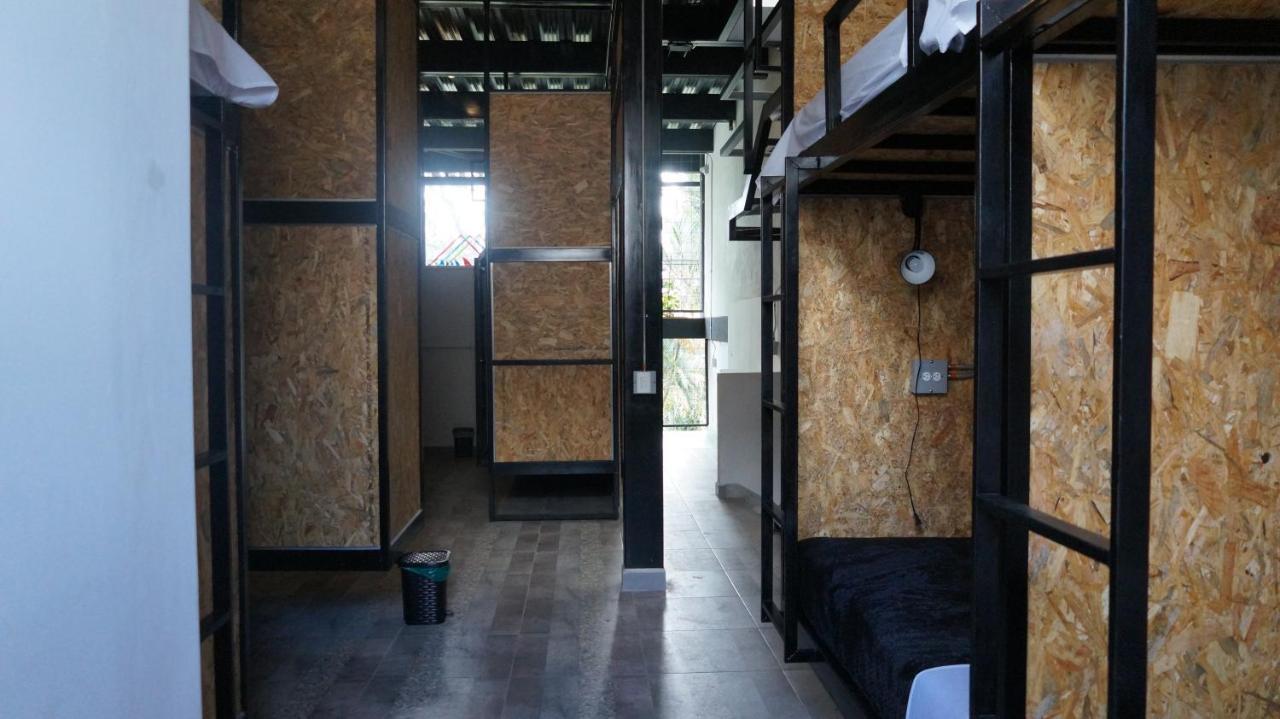 Nativo Hostel Medellin Bagian luar foto