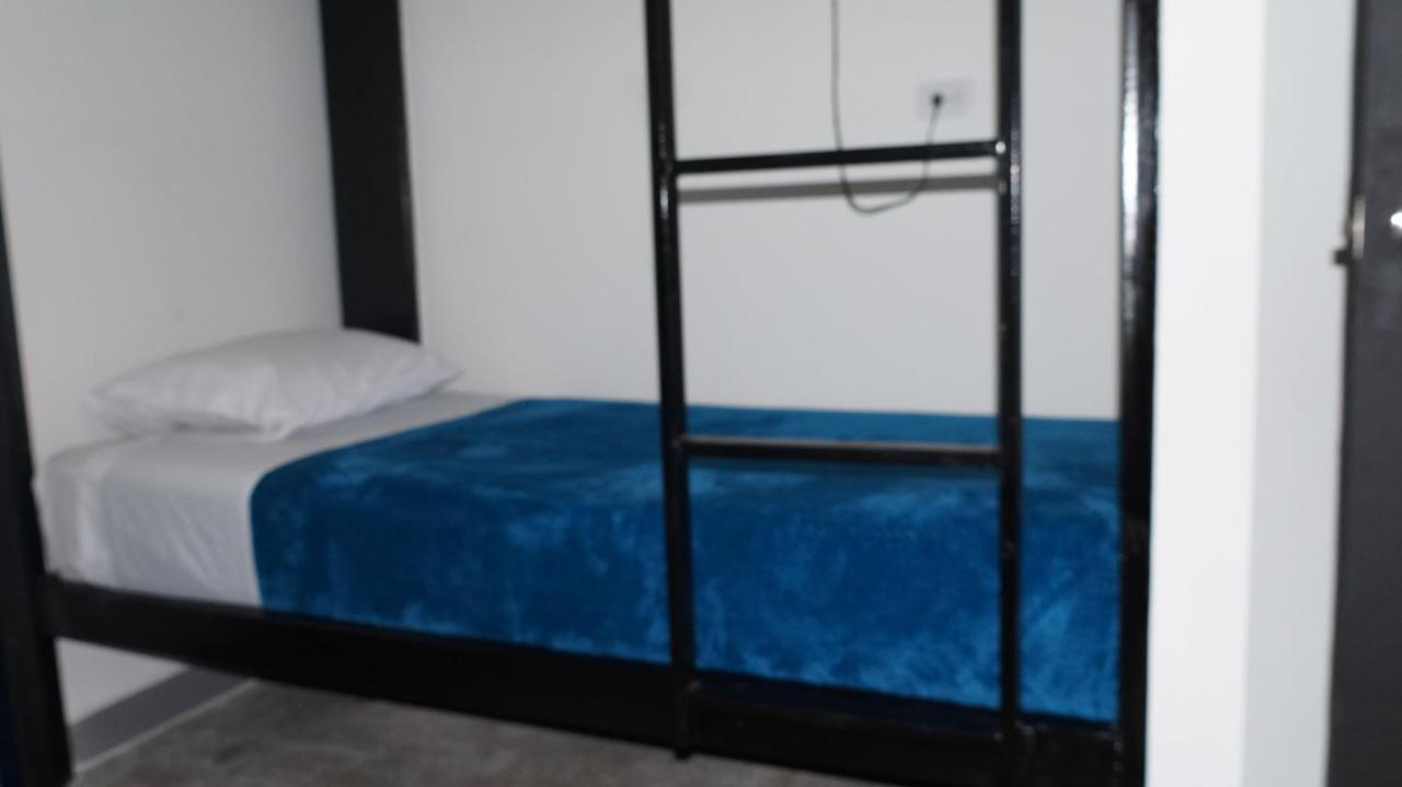 Nativo Hostel Medellin Bagian luar foto