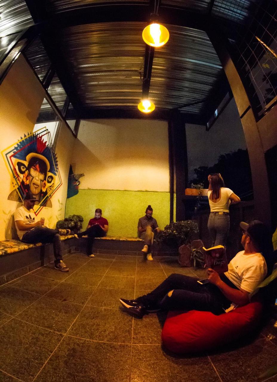 Nativo Hostel Medellin Bagian luar foto