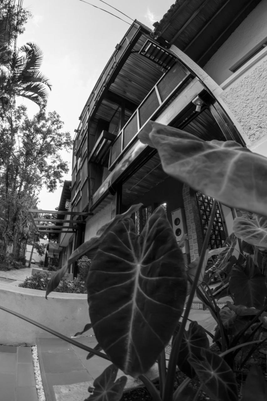 Nativo Hostel Medellin Bagian luar foto