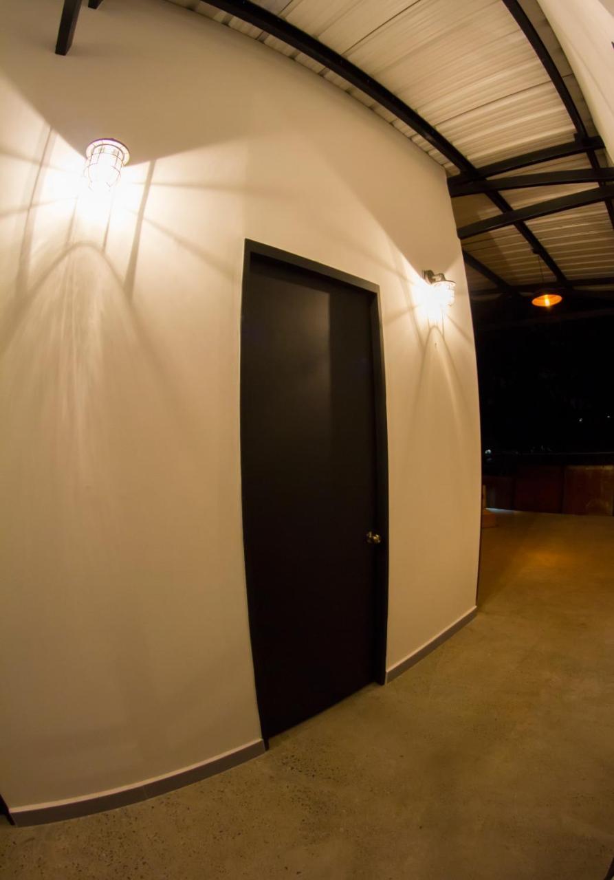 Nativo Hostel Medellin Bagian luar foto