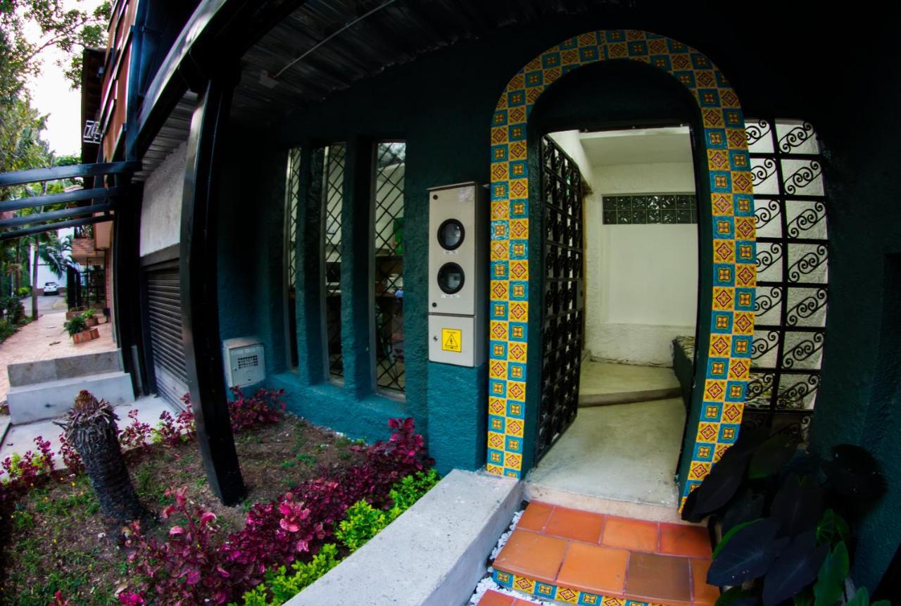 Nativo Hostel Medellin Bagian luar foto