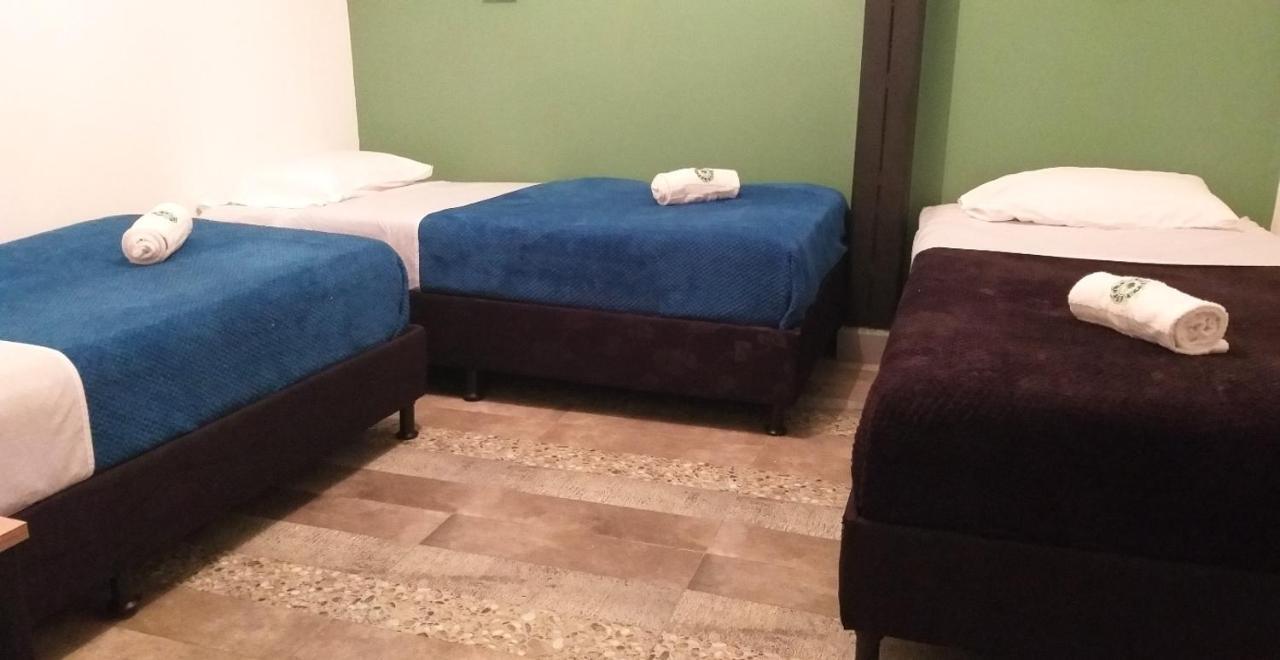 Nativo Hostel Medellin Bagian luar foto